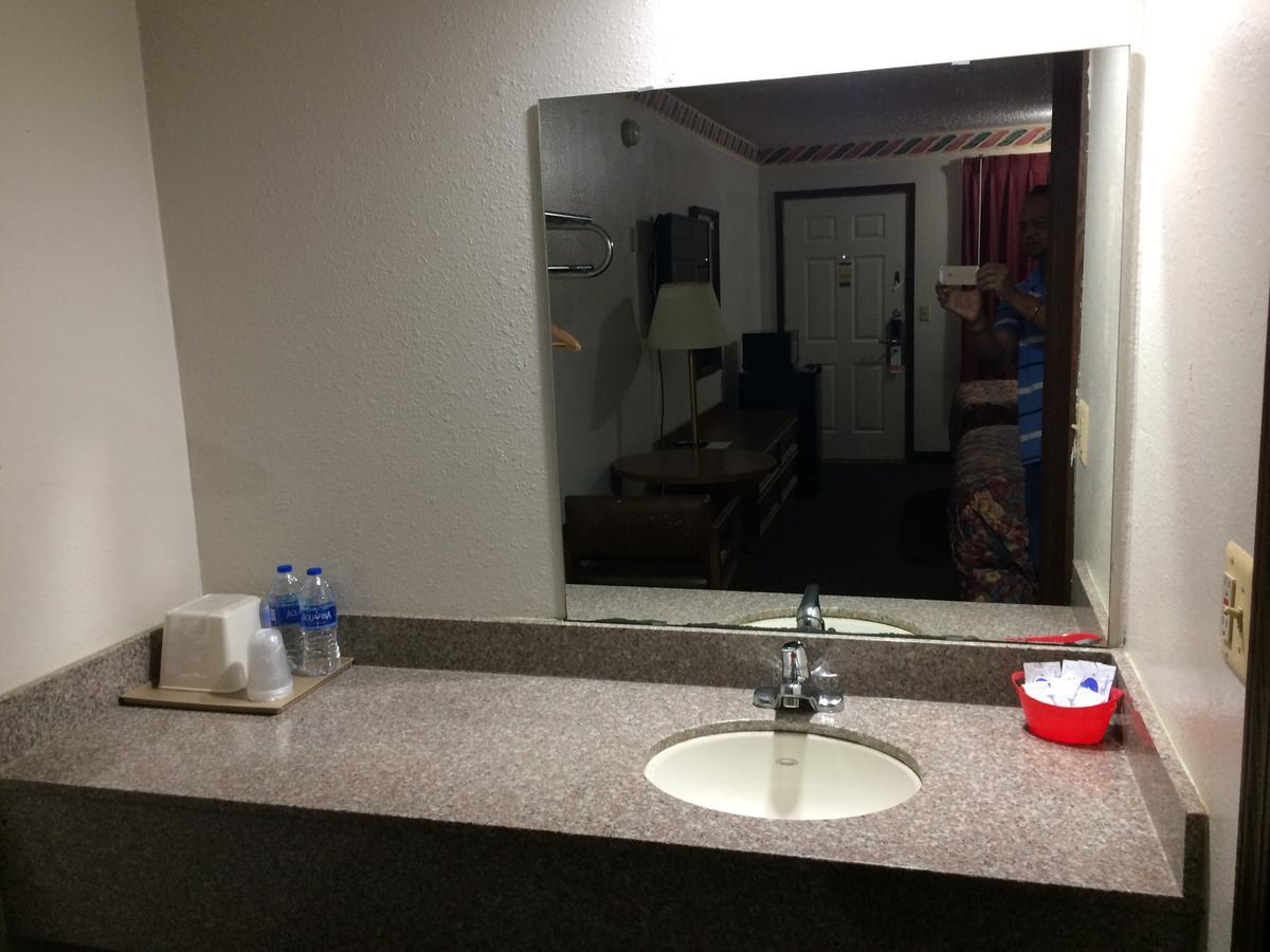 Rexdale Inn Seminole Zewnętrze zdjęcie